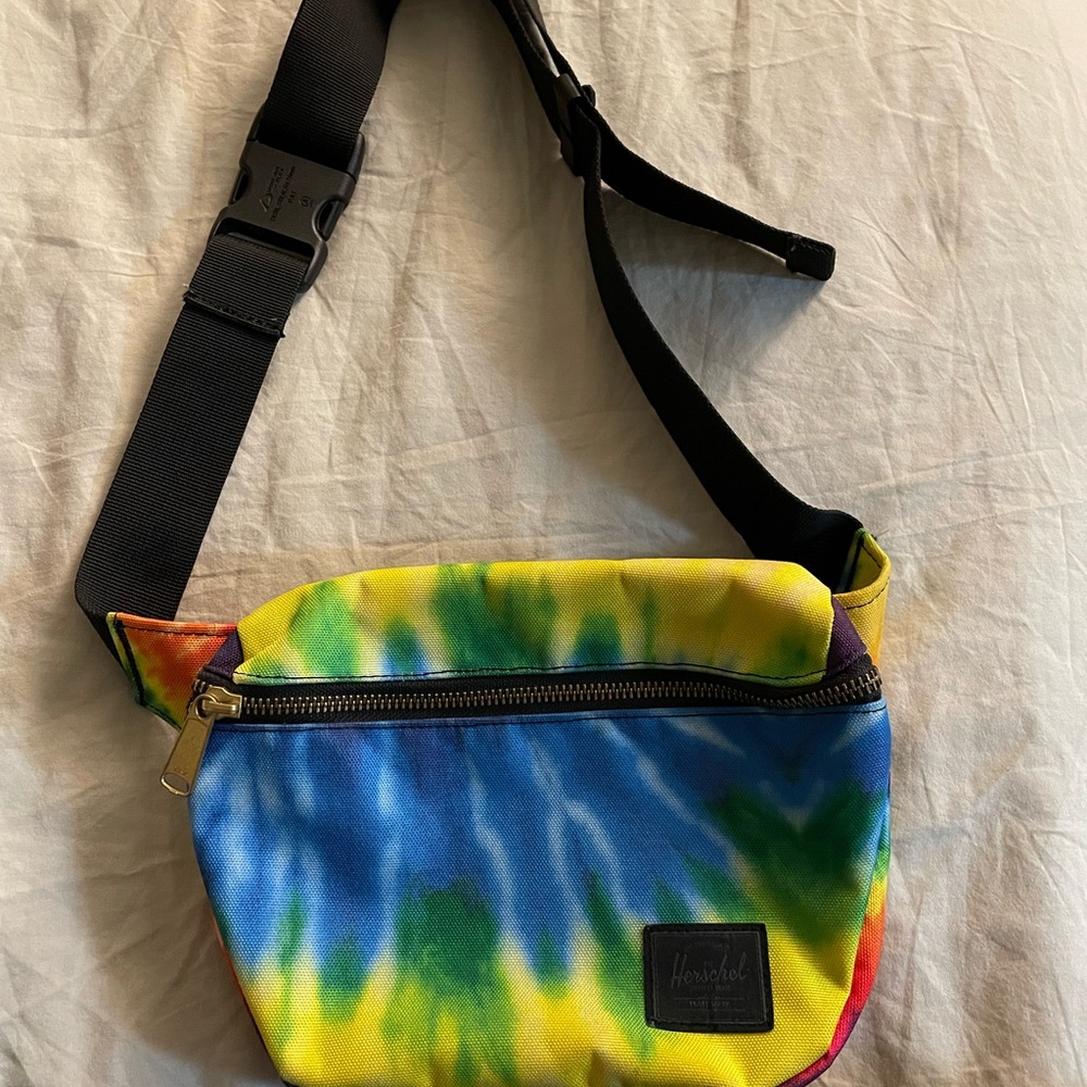 Herschel Fifteen Waist pack/Crossbody/Fanny pack in Rainbow Tie Dye